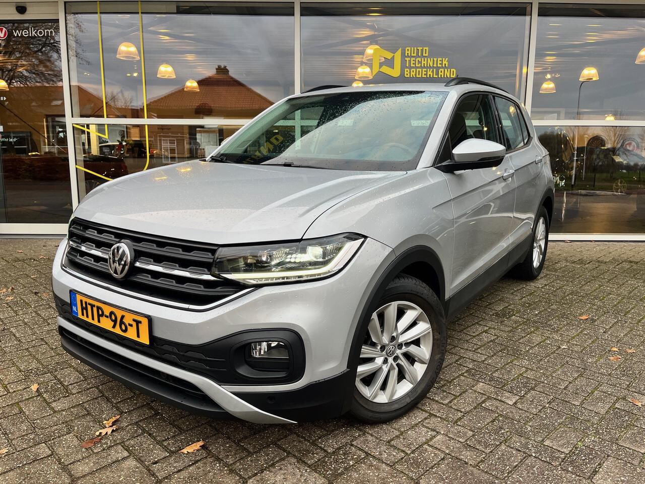 Volkswagen T-Cross - 1.0 TSI LIFE LED | ACC | PDC | CARPLAY | STOELVERWARMING | - AutoWereld.nl