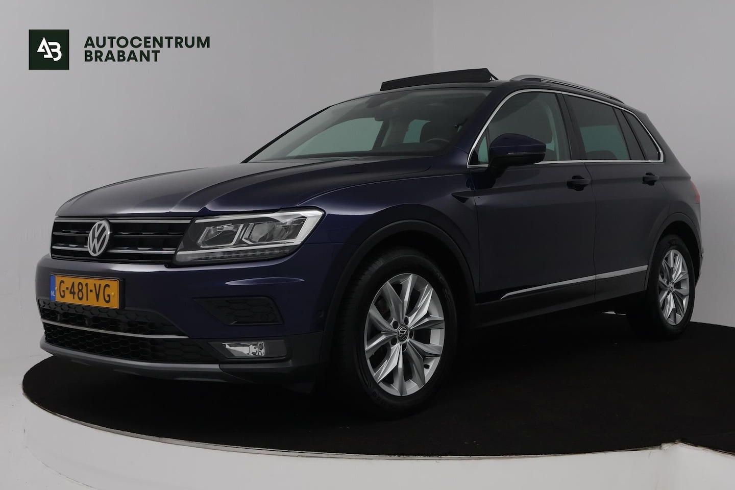 Volkswagen Tiguan - 1.5 TSI ACT Highline (PANORAMADAK, DIGITALE COCKPIT, ACHTERUITRIJCAMERA, STOELVERWARMING, - AutoWereld.nl