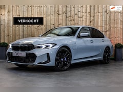 BMW 3-serie - 320e M-Sport *Camera*Comforttoegang*Trekhaak*Carbon