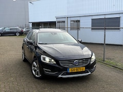 Volvo V60 - 2.4 D6 Twin Engine Summum (bj 2015) EURO6|XENON|LEER|HARMAN/KARDON
