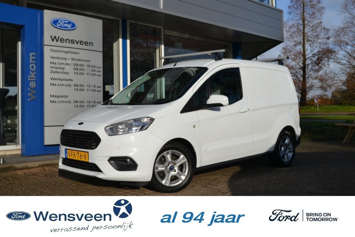 Ford Transit Courier - Limited 1.0T Ecoboost 100pk Trekhaak/Navi/Camera - AutoWereld.nl