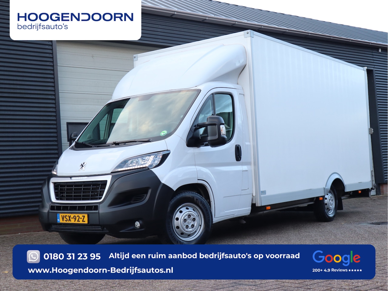 Peugeot Boxer - 2.2 BlueHDi 141pk Euro 6 Bakwagen 4,5m - Navi - Camera - Cruise - AutoWereld.nl