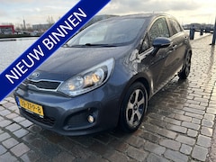 Kia Rio - 1.2 CVVT Design Edition 5 Deirs airco apk keurige auto