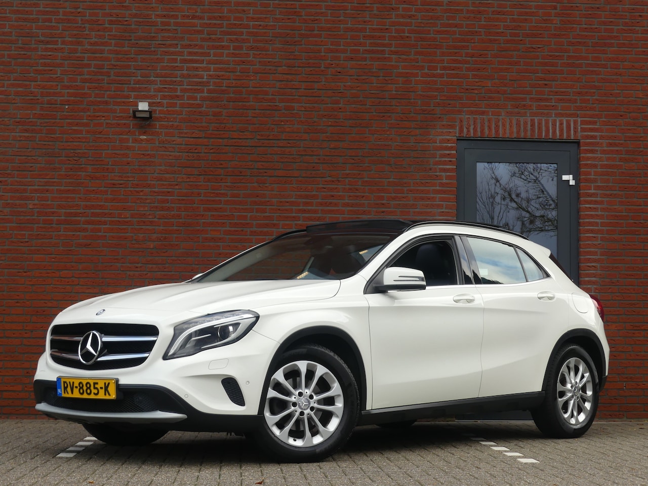 Mercedes-Benz GLA-Klasse - 200 Prestige / Panoramadak - AutoWereld.nl