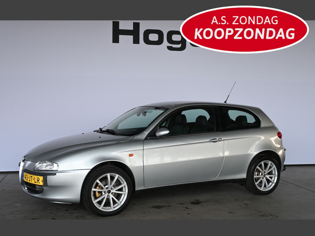 Alfa Romeo 147 - 1.6 T.Spark Distinctive Airco Cruise Control Direct Leverbaar! Inruil Mogelijk! - AutoWereld.nl