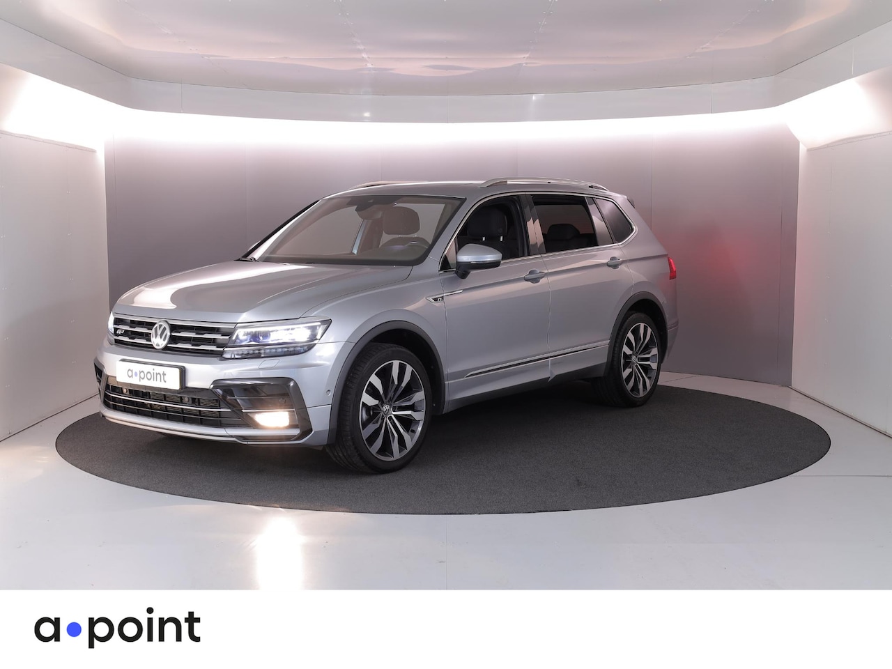 Volkswagen Tiguan Allspace - 1.5 TSI Highline Business R 7p. 150pk DSG| Pano-dak| 20'LM-velgen| - AutoWereld.nl