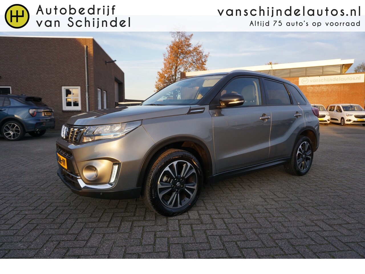 Suzuki Vitara - 1.4 BOOSTERJET STYLE LUXE SMART HYBRID TWO TONE DEALER ONDERHOUDEN CAMERA AFN.TREKHAAK AFW - AutoWereld.nl
