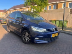 Volkswagen Touran - 1.6 TDI SCR Highline Edition R 7p *Voll