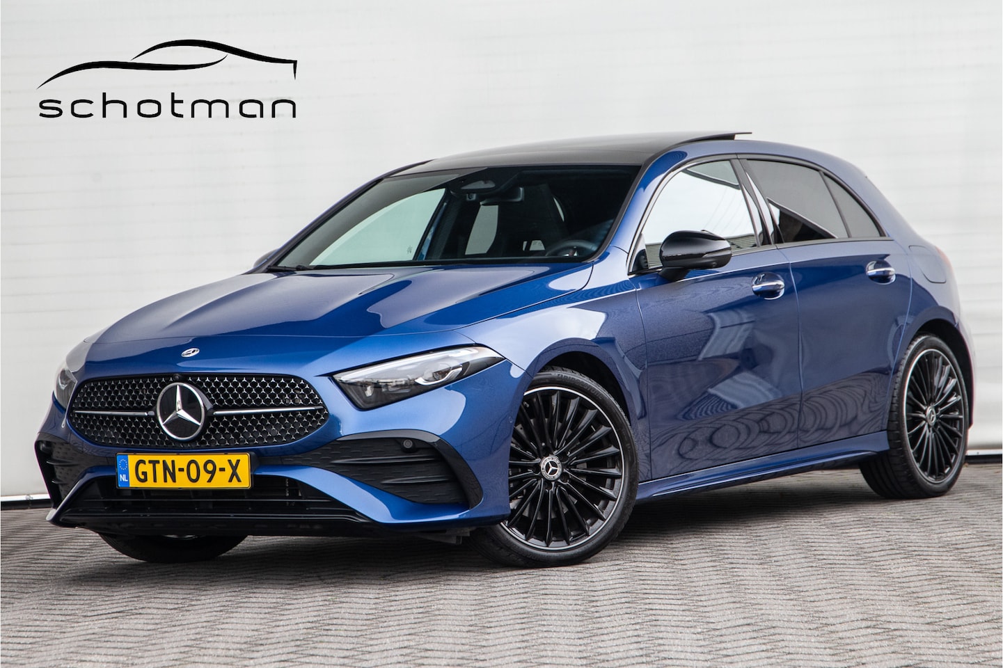 Mercedes-Benz A-klasse - 250 e AMG Premium, Pano, Head-up, Memory, Nightpack, 19" - AutoWereld.nl