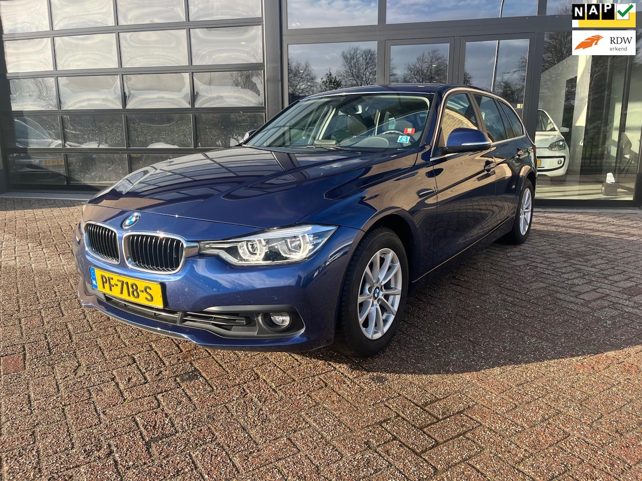 BMW 3-serie Touring - 320i Corporate Lease Executive 320i Corporate Lease Executive,Automaat - AutoWereld.nl