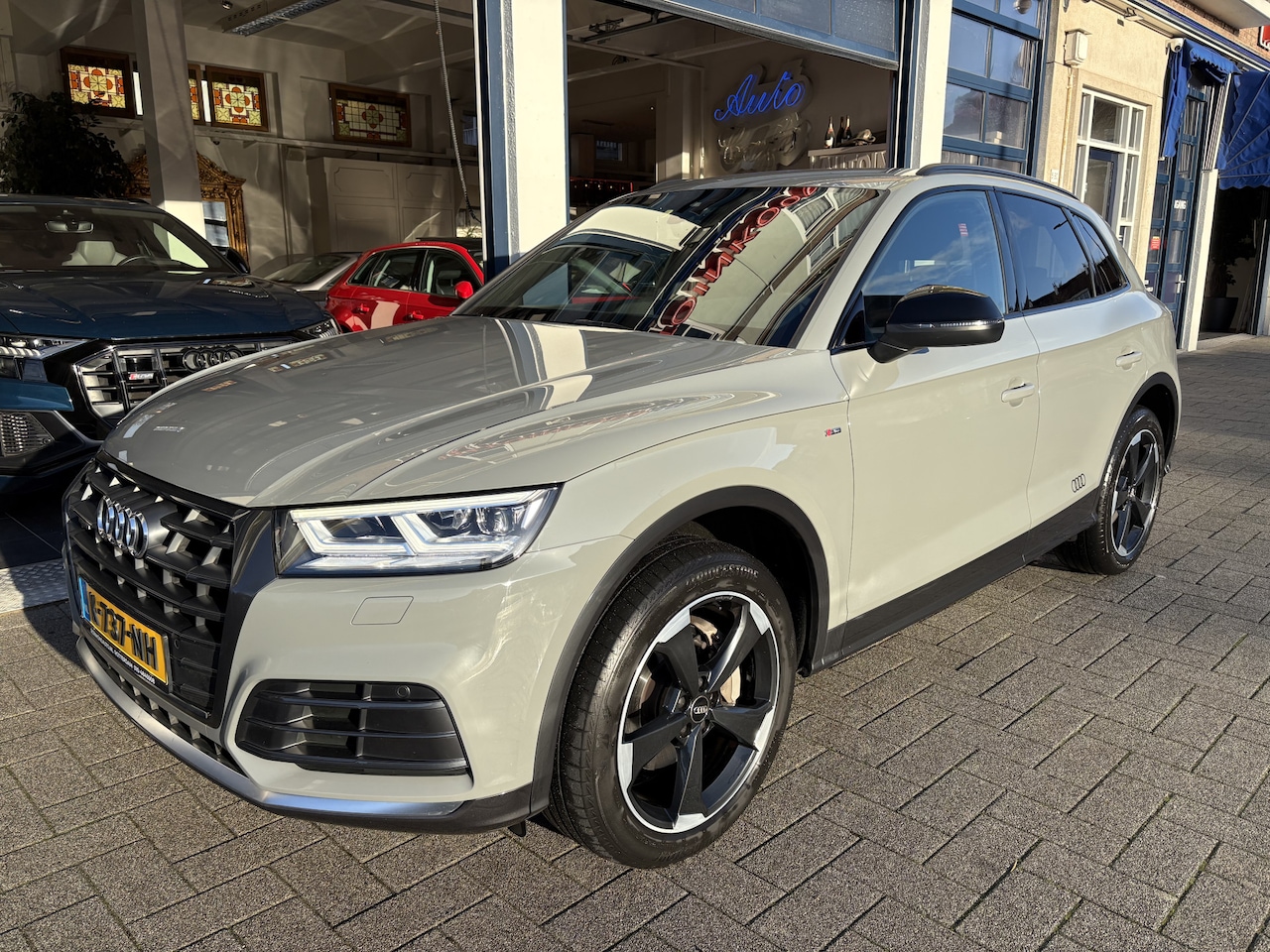 Audi Q5 - 2.0 TFSI quattro Launch Edition B&O/S-LINE/NARDO GREY - AutoWereld.nl