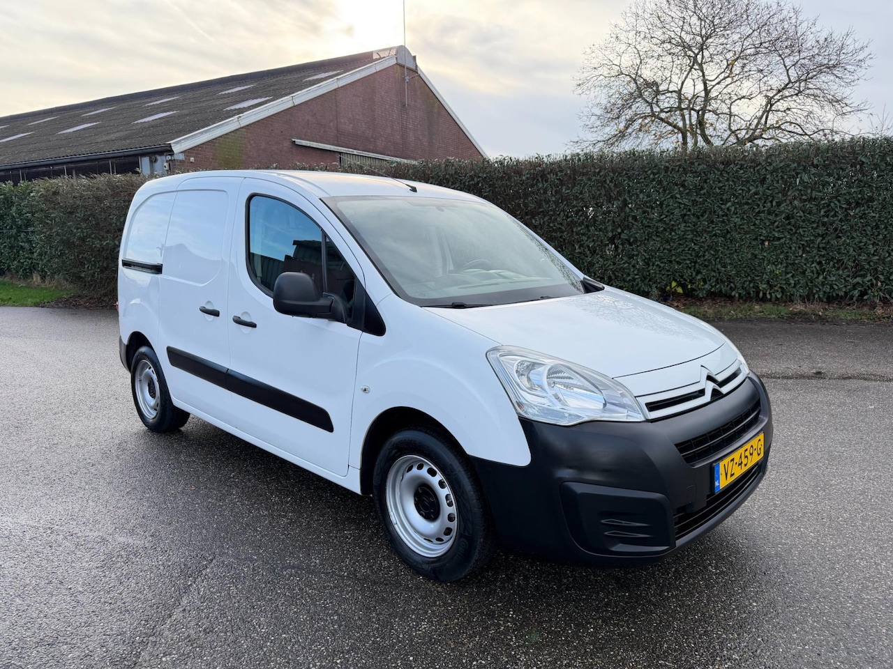 Citroën Berlingo - 1.6 BlueHDI EURO 6 - AC - 1E EIG - APK 6/2026 - AutoWereld.nl