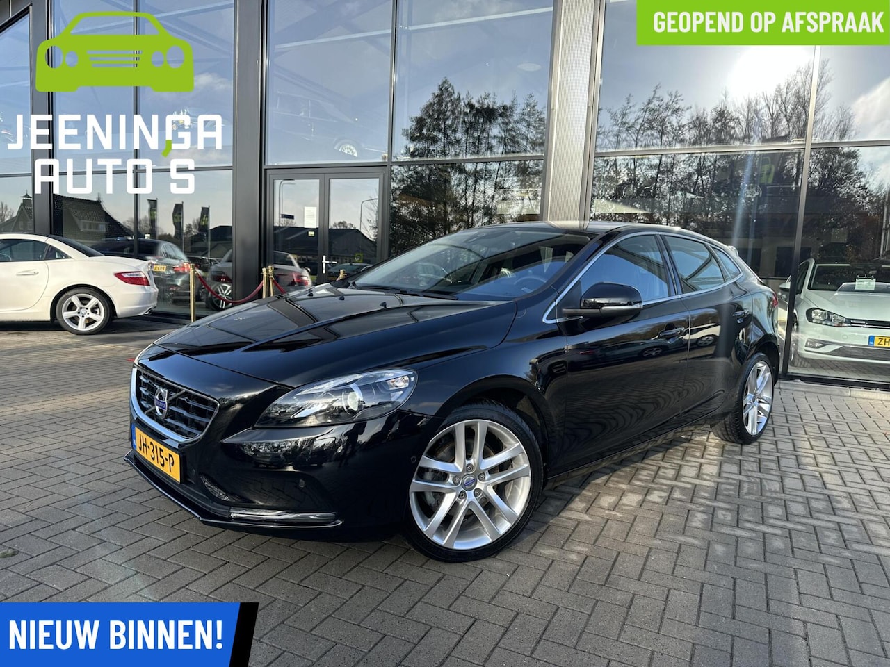 Volvo V40 - 2.0 T3 Summum|PDC|Navi|Stoelverwarming - AutoWereld.nl