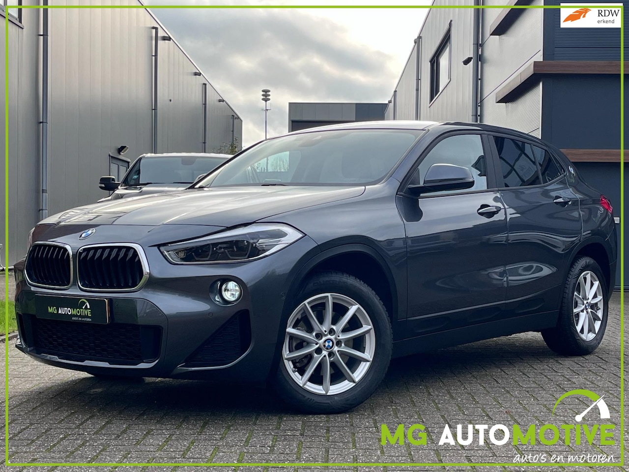 BMW X2 - SDrive18i High Executive | Navi | PDC | Trekhaak | 40.000 KM!!! - AutoWereld.nl