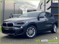 BMW X2 - SDrive18i High Executive | Navi | PDC | Trekhaak | 40.000 KM