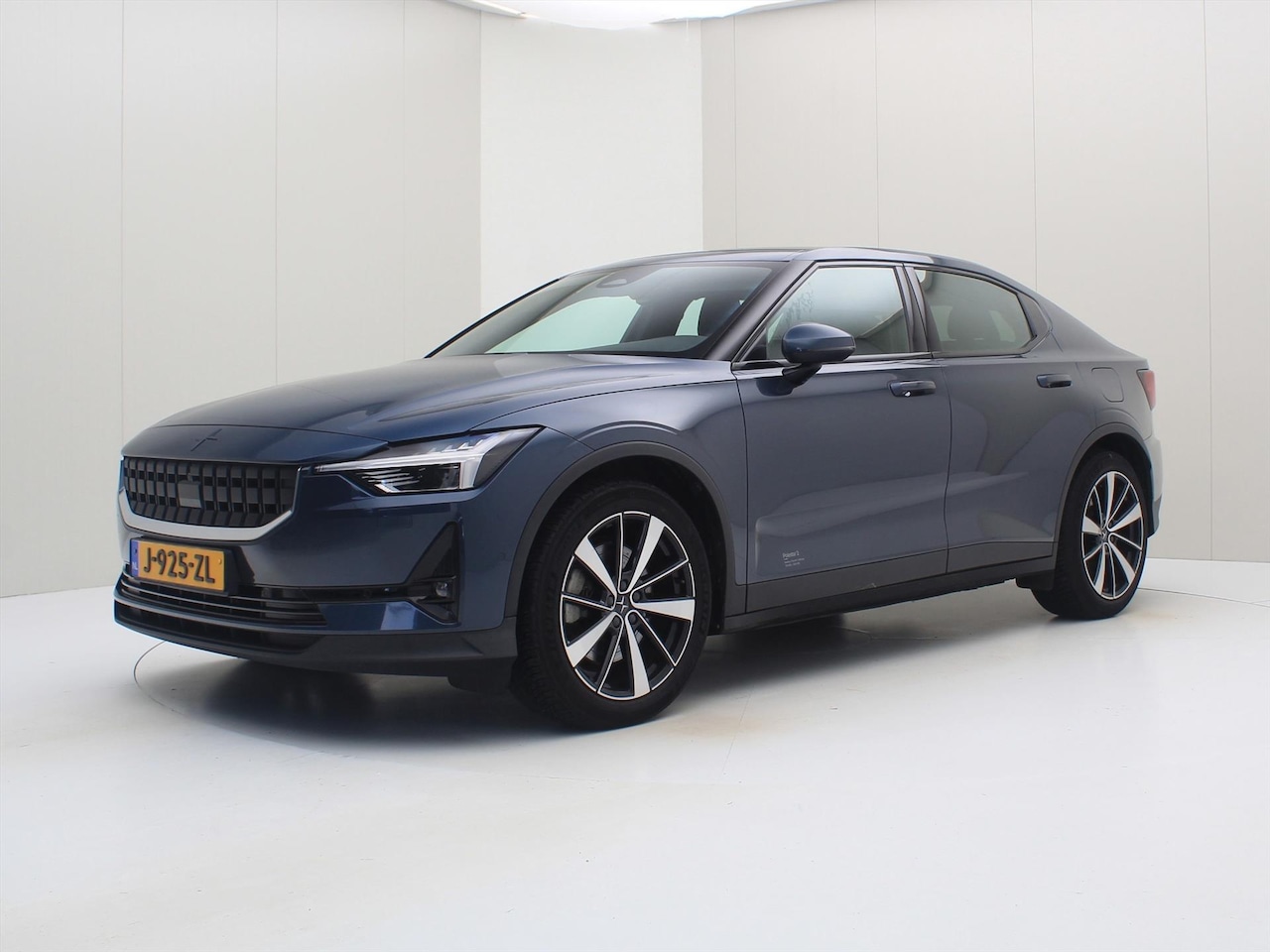 Polestar 2 - Long Range Dual Motor 408PK 78kWh [ TREKHAAK+360CAM+PILOT PLUS+19INCH+CARPLAY+CAMERA+STOEL - AutoWereld.nl