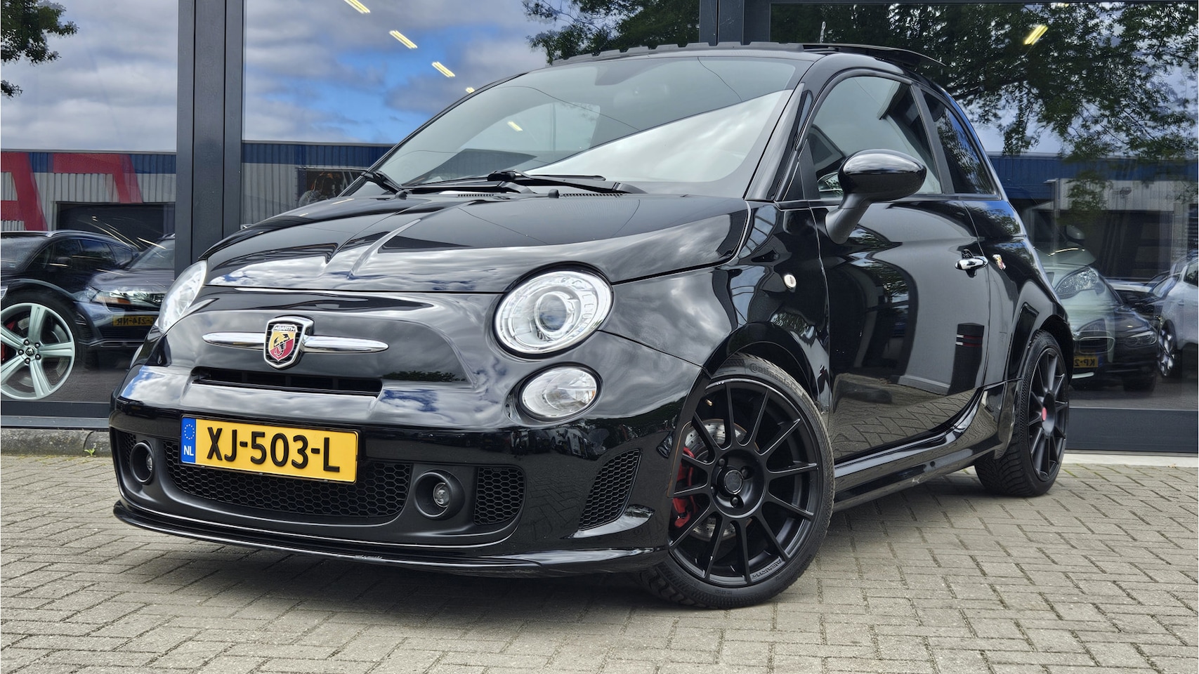 Abarth 500 - 1.4 T-Jet Abarth Turismo + PANO DAK + VOLLEER + LED - AutoWereld.nl