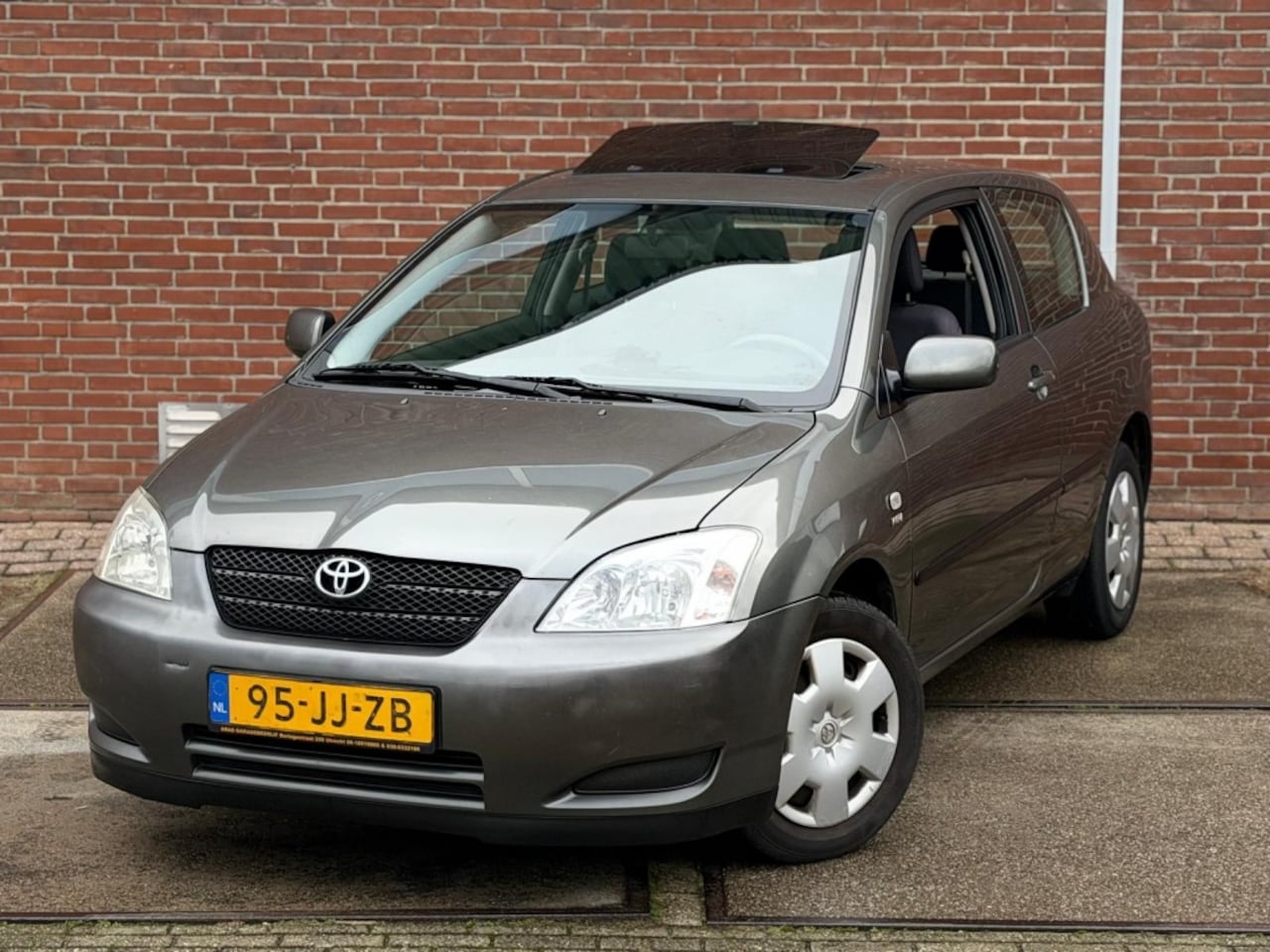 Toyota Corolla - 1.4 VVT-i L.Terra - AutoWereld.nl