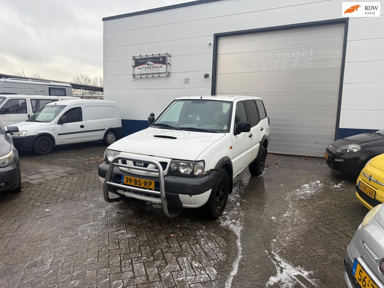 Nissan Terrano ll - 2.7 TDi Sport SR-B 2.7 TDi Sport SR-B - AutoWereld.nl
