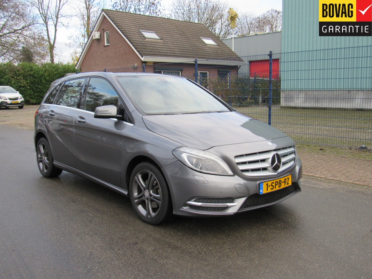Mercedes-Benz B-klasse - 200 Ambition Automaat --Panoramadak -- - AutoWereld.nl