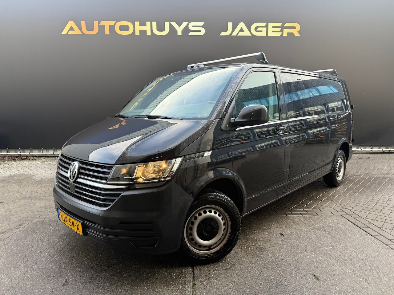 Volkswagen Transporter - 2.0 TDI L2H1 28 Economy Business|1e Eigenaar| - AutoWereld.nl