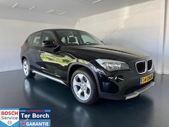 BMW X1 - sDrive20i Business, 184PK, Automaat, Trekhaak, All-seasen