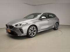 BMW 1-serie - 5-deurs 120 | M-Sportpakket | LED | Navigatie | Sportstoelen | Stoelverwarming | DAB | Alu