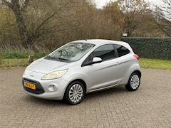 Ford Ka - 1.2 Titanium AIRCO I RUIME APK I INRUILKOOPJE I CENTRAAL