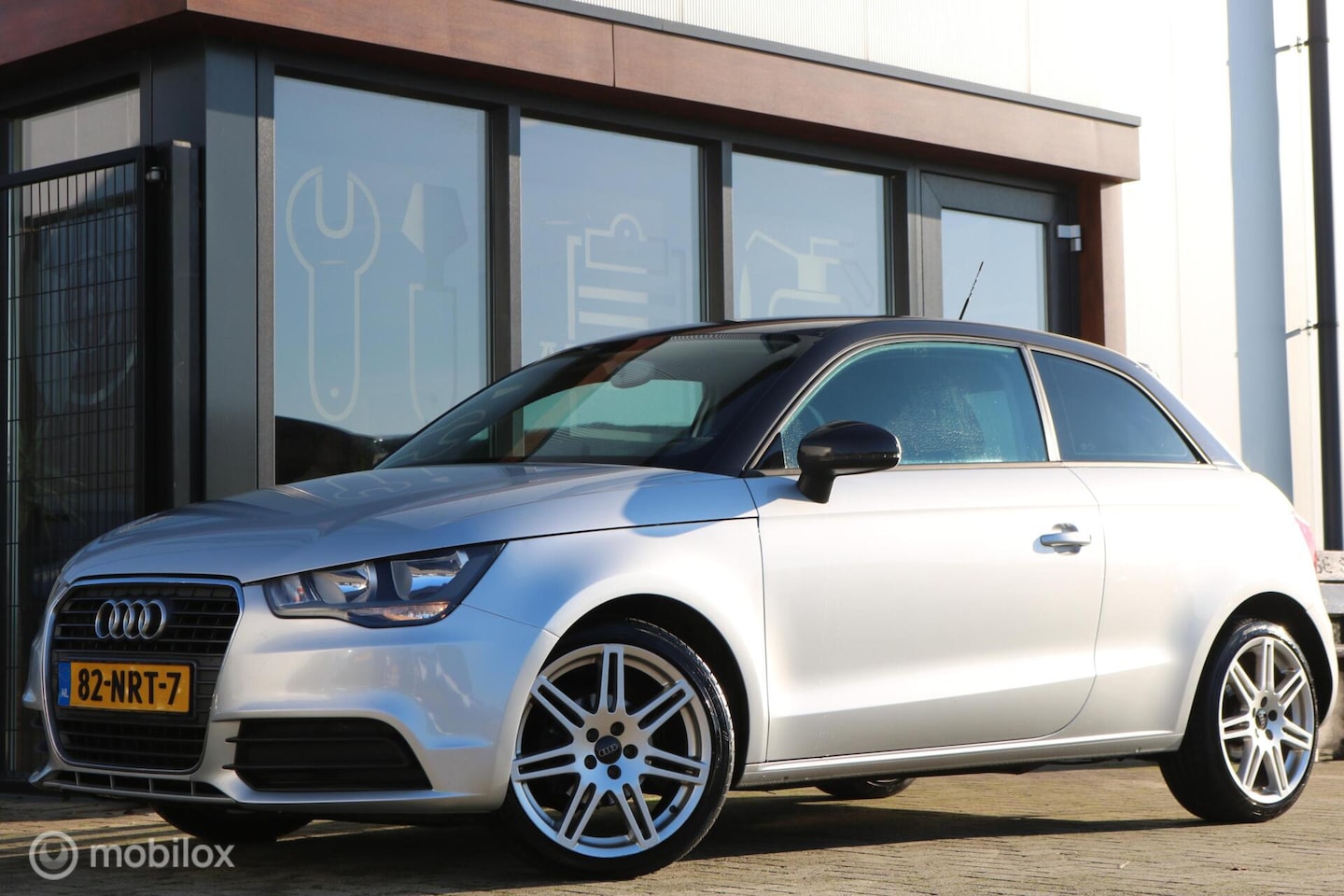 Audi A1 - 1.2 TFSI Attraction Pro Line Business |Cruise|Navi| - AutoWereld.nl