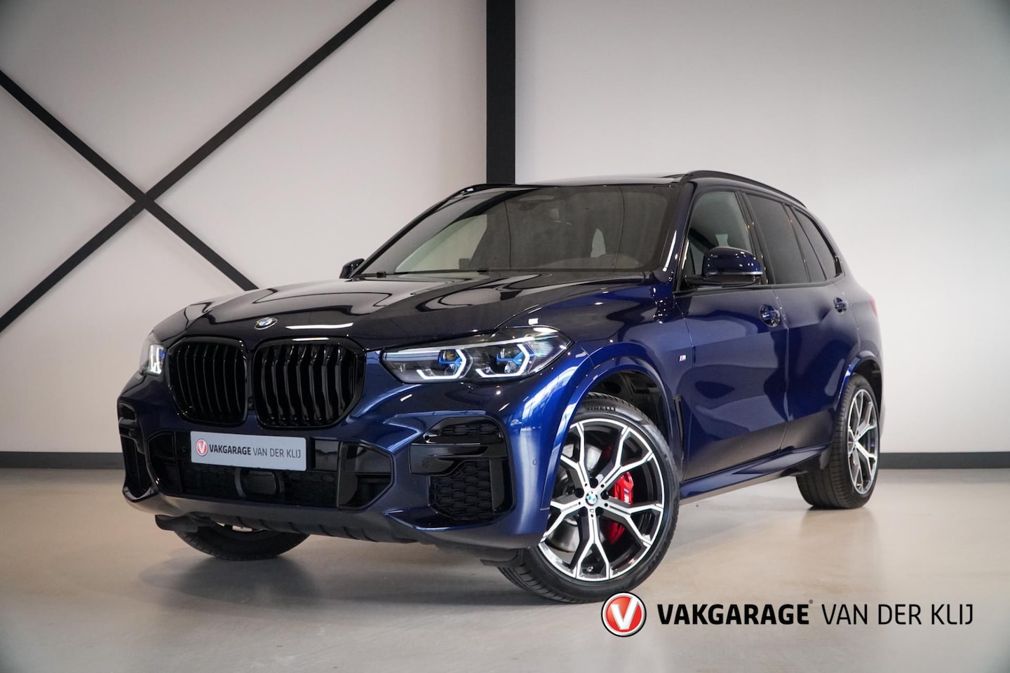 BMW X5 - XDrive40d M-Sport | Grijs Kenteken | Ex btw! | Panorama | M-Zetels | Trekhaak | Stoelvent. - AutoWereld.nl