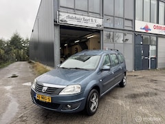Dacia Logan MCV - 1.6 MPI Lauréate Airco Trekhaak Nieuwe APK NAP Logisch