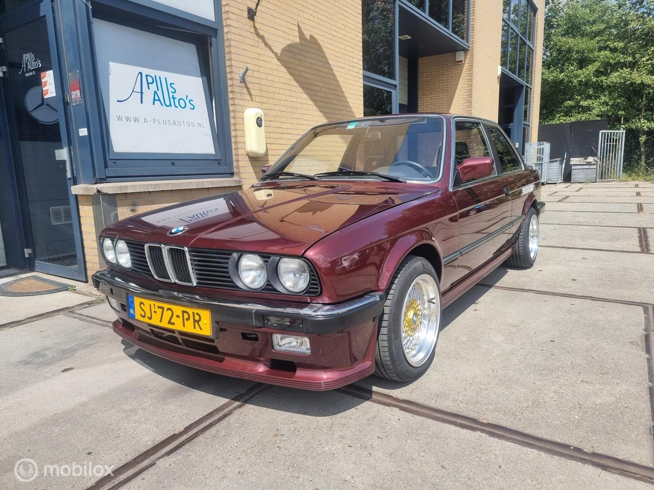 BMW 3-serie - 320 i 320i - AutoWereld.nl