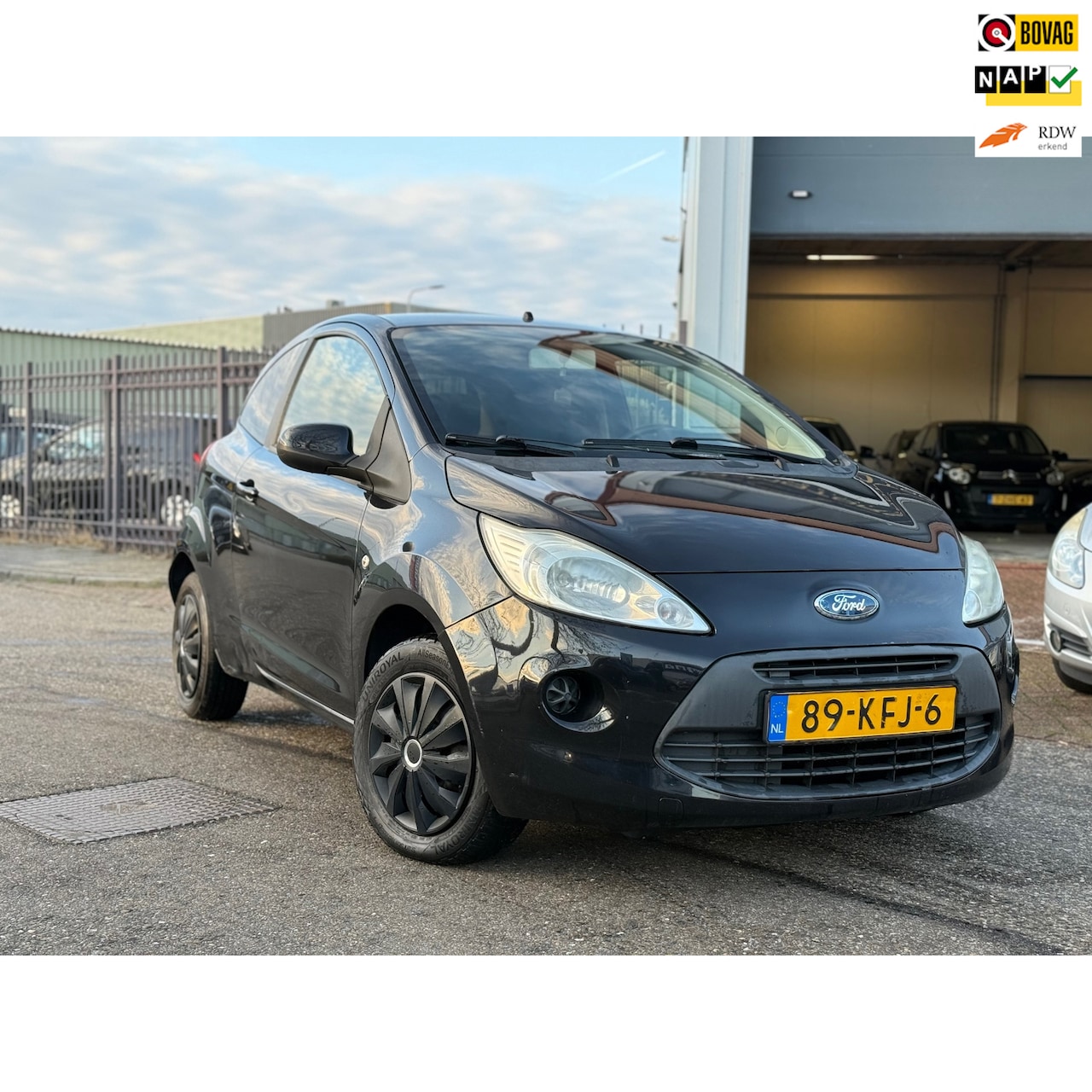 Ford Ka - 1.2 Trend nap 20-11-2026 apk airco zwart rijdt perfect - AutoWereld.nl