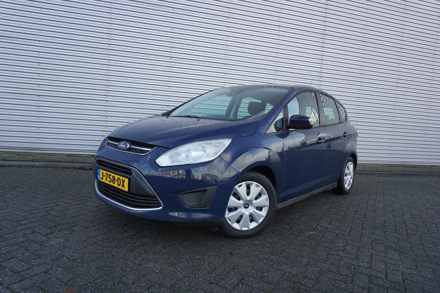 Ford C-Max - 1.0 Ambiente Airco / Cruise / Parkeersens. / Elektr. ramen / Trekhaak - AutoWereld.nl