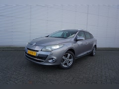 Renault Mégane Estate - 1.4 TCe Privilége Climate / Navi / Cruise / Leder / Stoelverw. / Parkeersens. / Trekhaak /