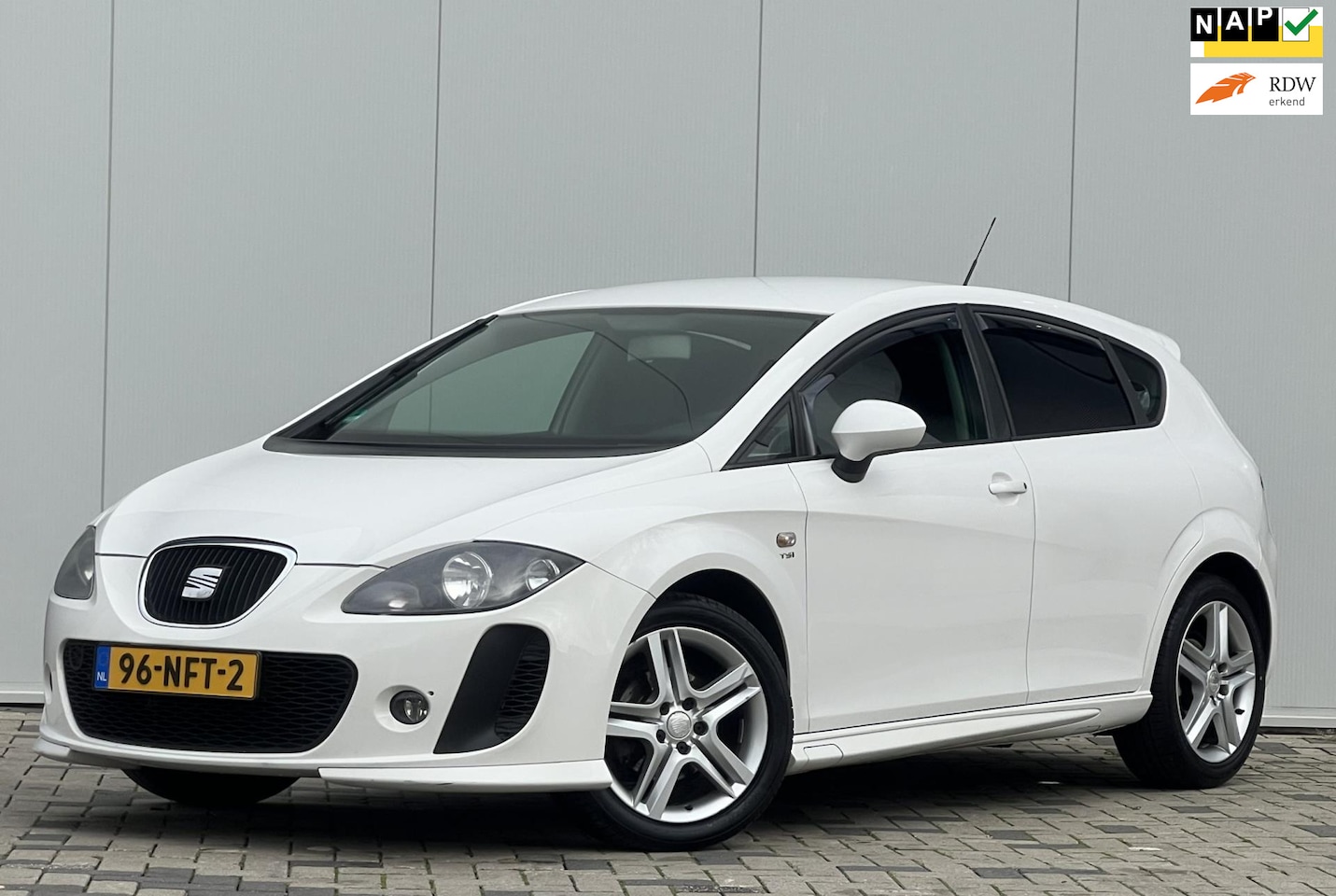 SEAT Leon - 1.2 TSI SPORT Good Stuff 5DEURS AIRCO IN NIEUWSTAAT - AutoWereld.nl