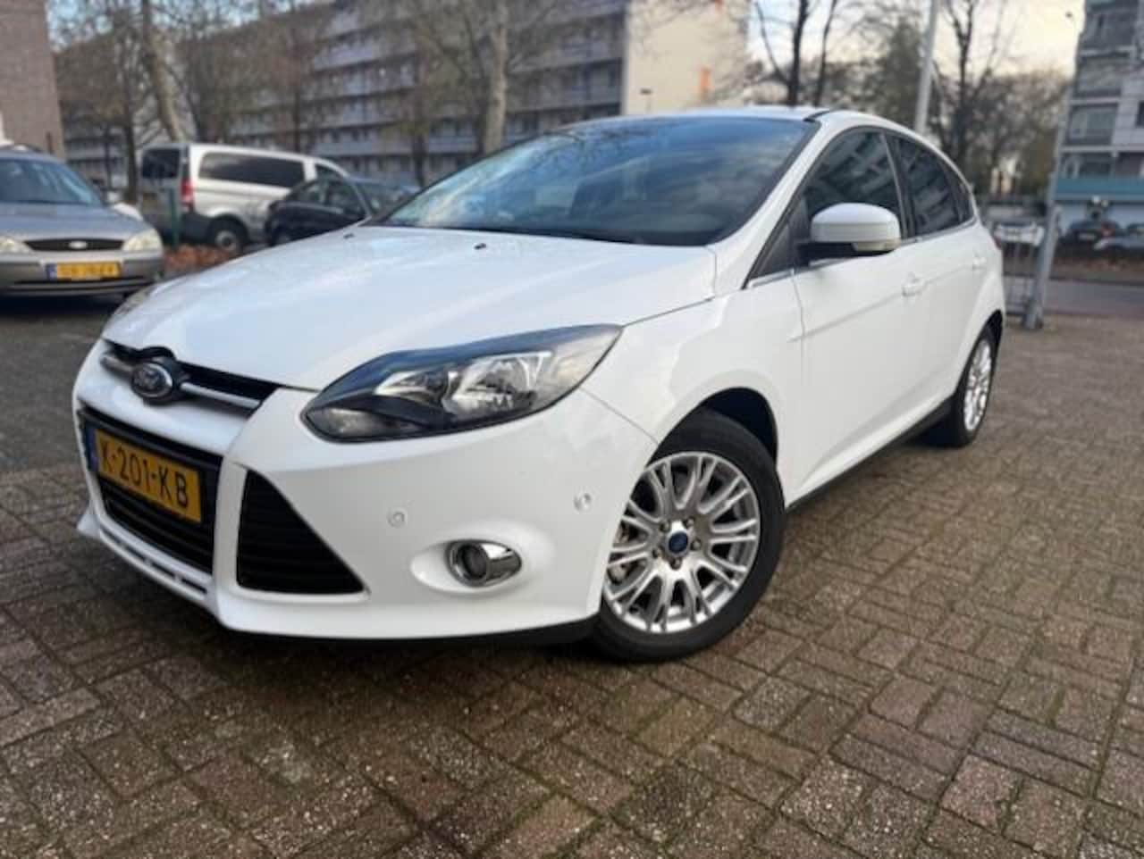 Ford Focus - 1.6 EcoBoost Titanium Clima/Cruise - AutoWereld.nl