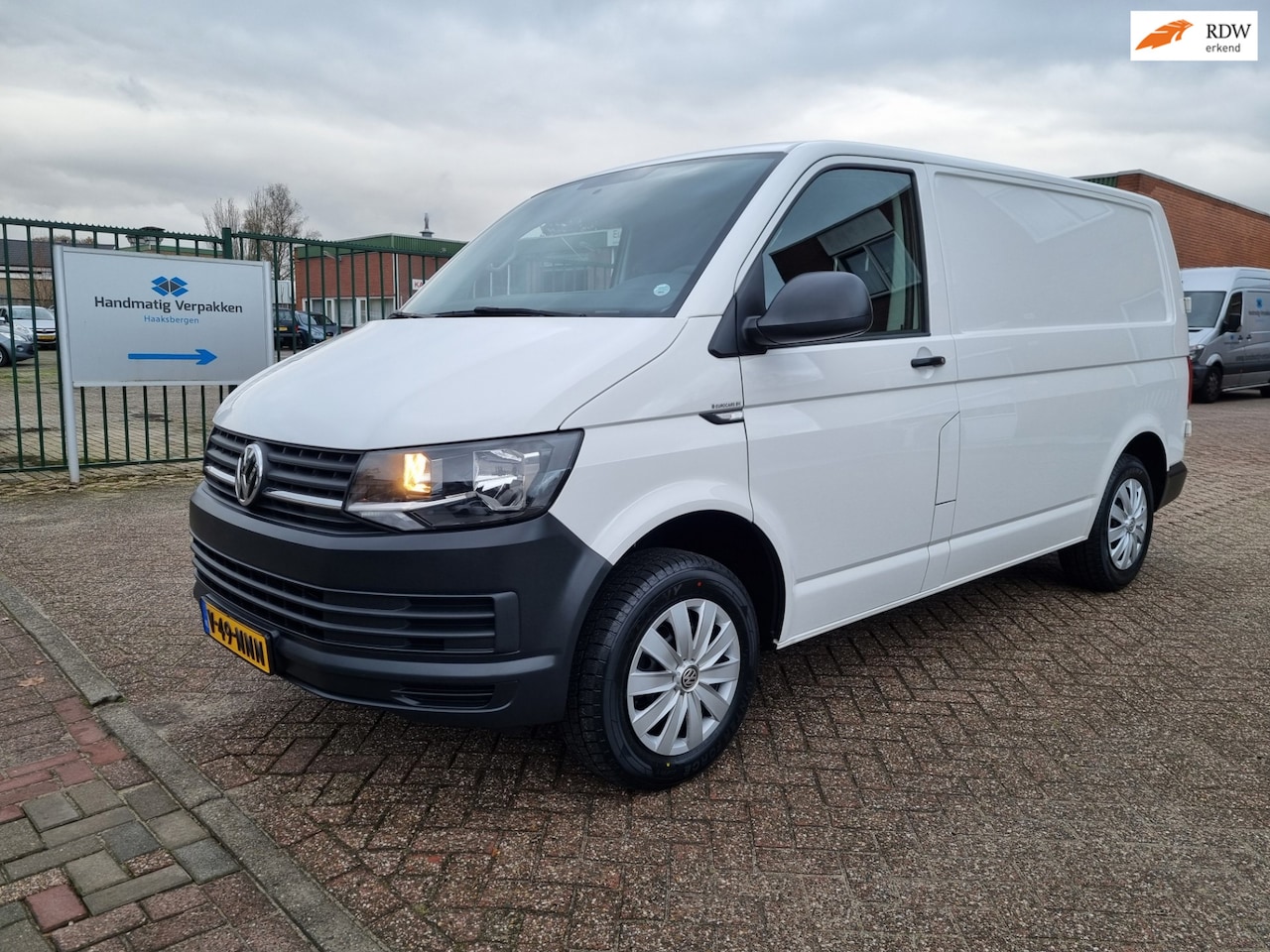 Volkswagen Transporter - 2.0 TSI BENZINE/MARGE/BPM VRIJ/GARANTIE/EURO 6 - AutoWereld.nl