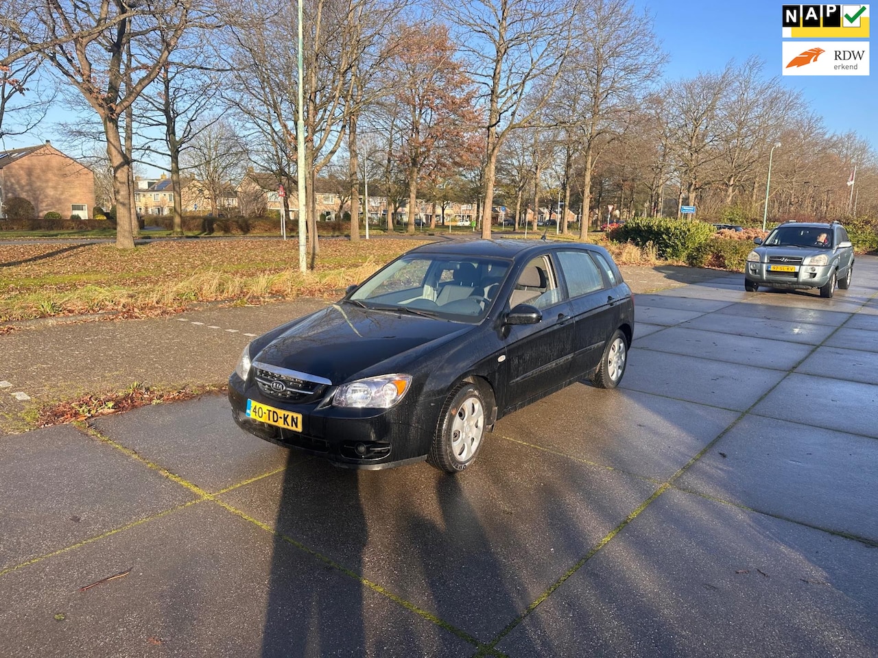 Kia Cerato - 1.6-16V LX Airco.Airco. - AutoWereld.nl