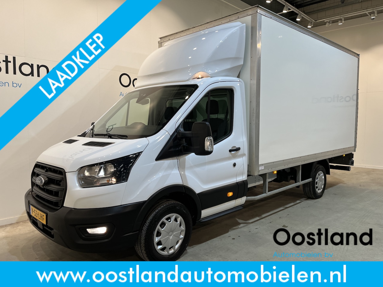 Ford Transit - 2.0 TDCI L4 Trend RWD 130 PK Bakwagen / Laadklep / Meubelbak / Euro 6 / Airco / Cruise Con - AutoWereld.nl
