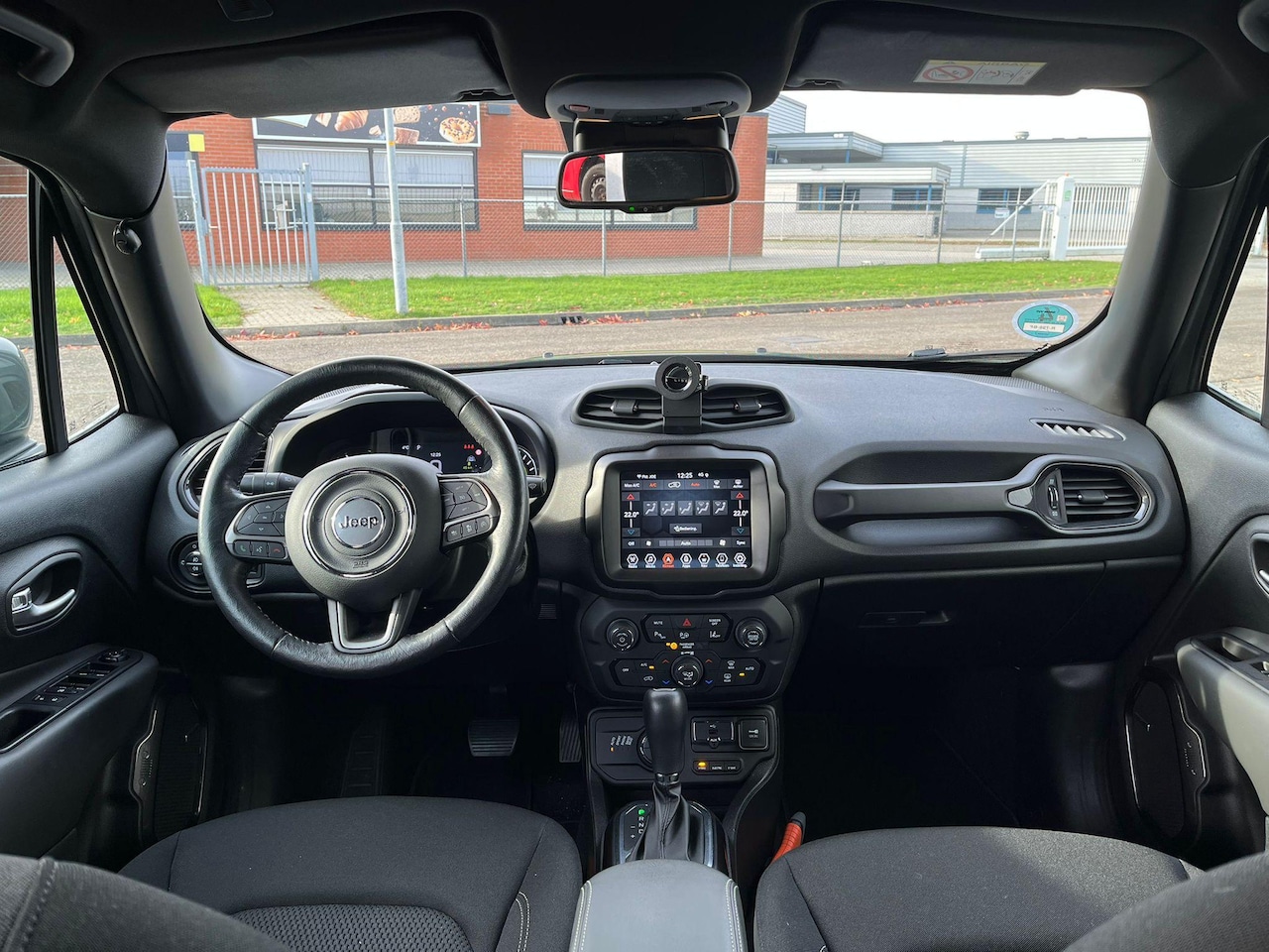 Jeep Renegade - 4xe 240 Plug-in Hybrid Electric Limited 4xe 240 Plug-in Hybrid Electric Limited - AutoWereld.nl