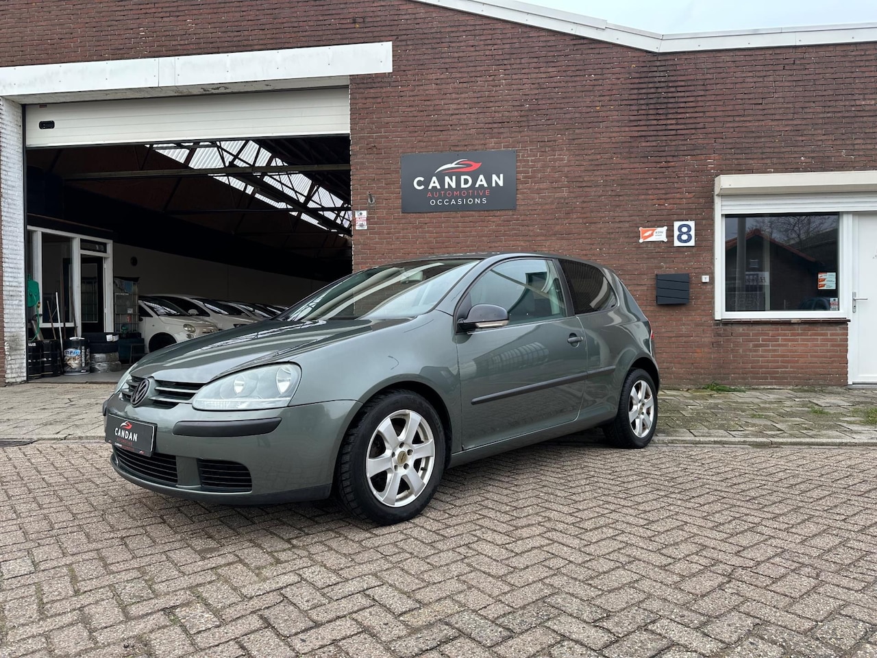 Volkswagen Golf - 1.6 FSI Trendline | Airco | Stoelverwarming - AutoWereld.nl