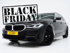 BMW 5-serie Touring - 530e xDrive Business Edition Plus | Panoramadak | Camera | Sfeerverlichting | BLIS | Carpl