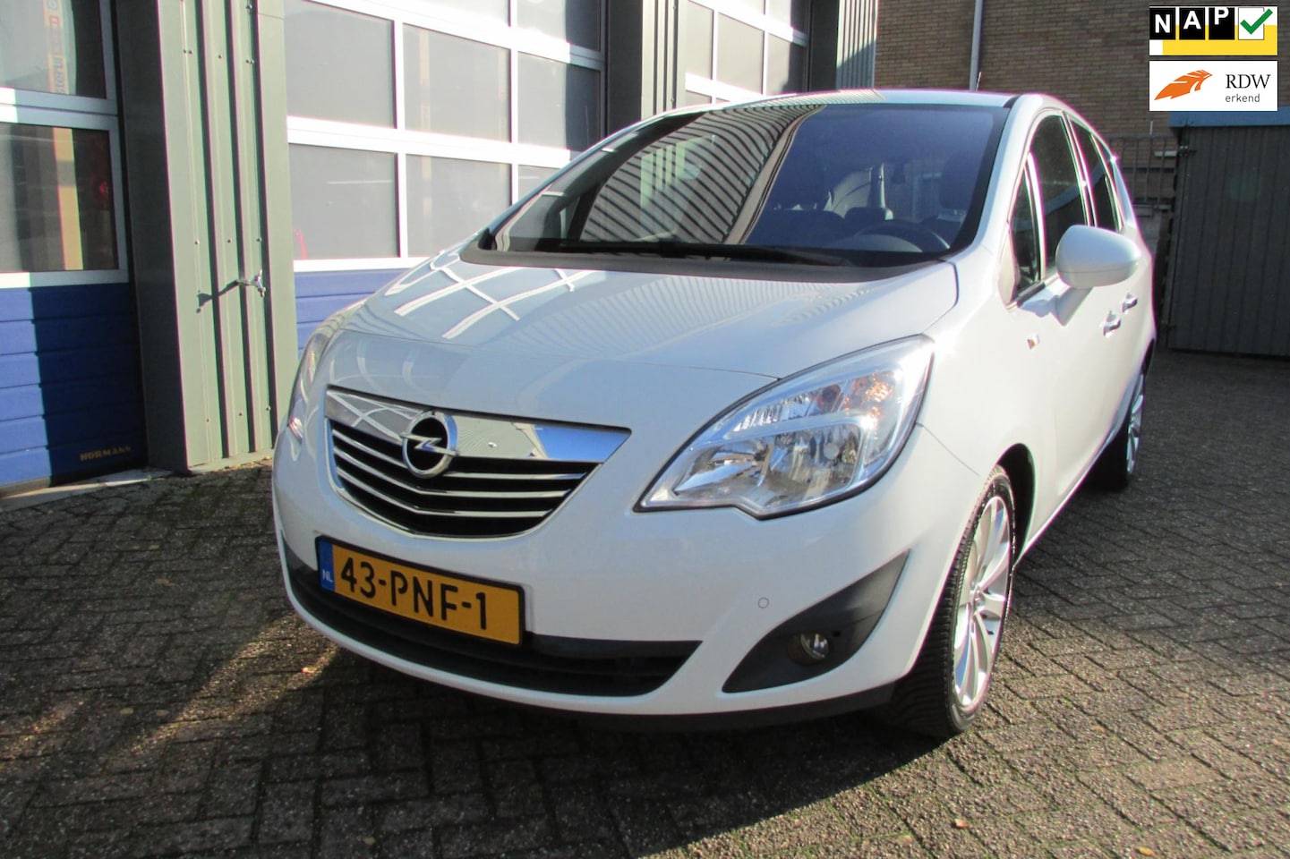 Opel Meriva - 1.4 Cosmo I Eerste eigenaar I Trekhaak I - AutoWereld.nl