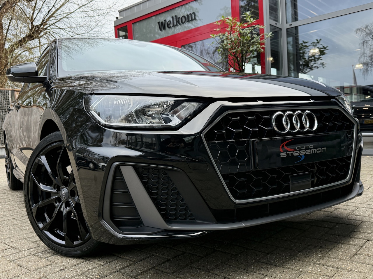 Audi A1 citycarver - 30 TFSI *!* 2x S-LINE *!* VIRTUAL/ CRUISE/ 18 INCH/ PDC/ STOELVERWARMING *!* - AutoWereld.nl
