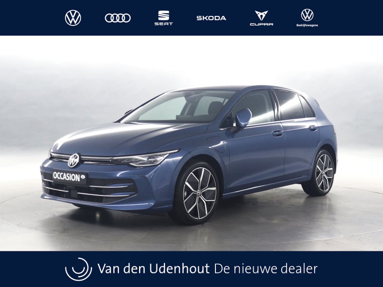 Volkswagen Golf - 1.5 eHybrid Style Edition / 360 camera / App connect / Stoelverwarming - AutoWereld.nl