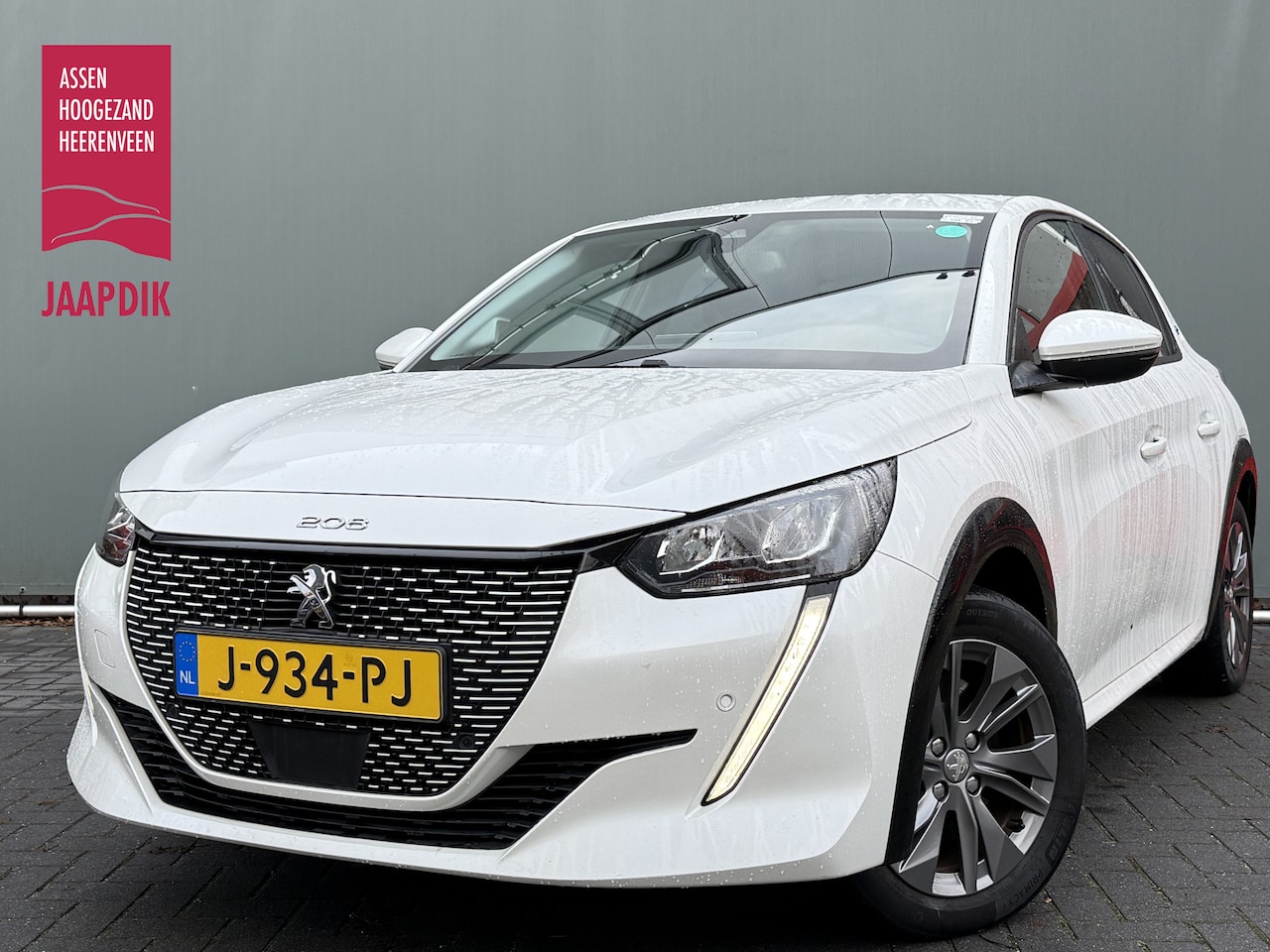 Peugeot e-208 - BWJ 2020 EV Allure 136 PK Première 1 fase 50 kWh FULL LED | STOELVERW. | HALF LEDER | LANE - AutoWereld.nl