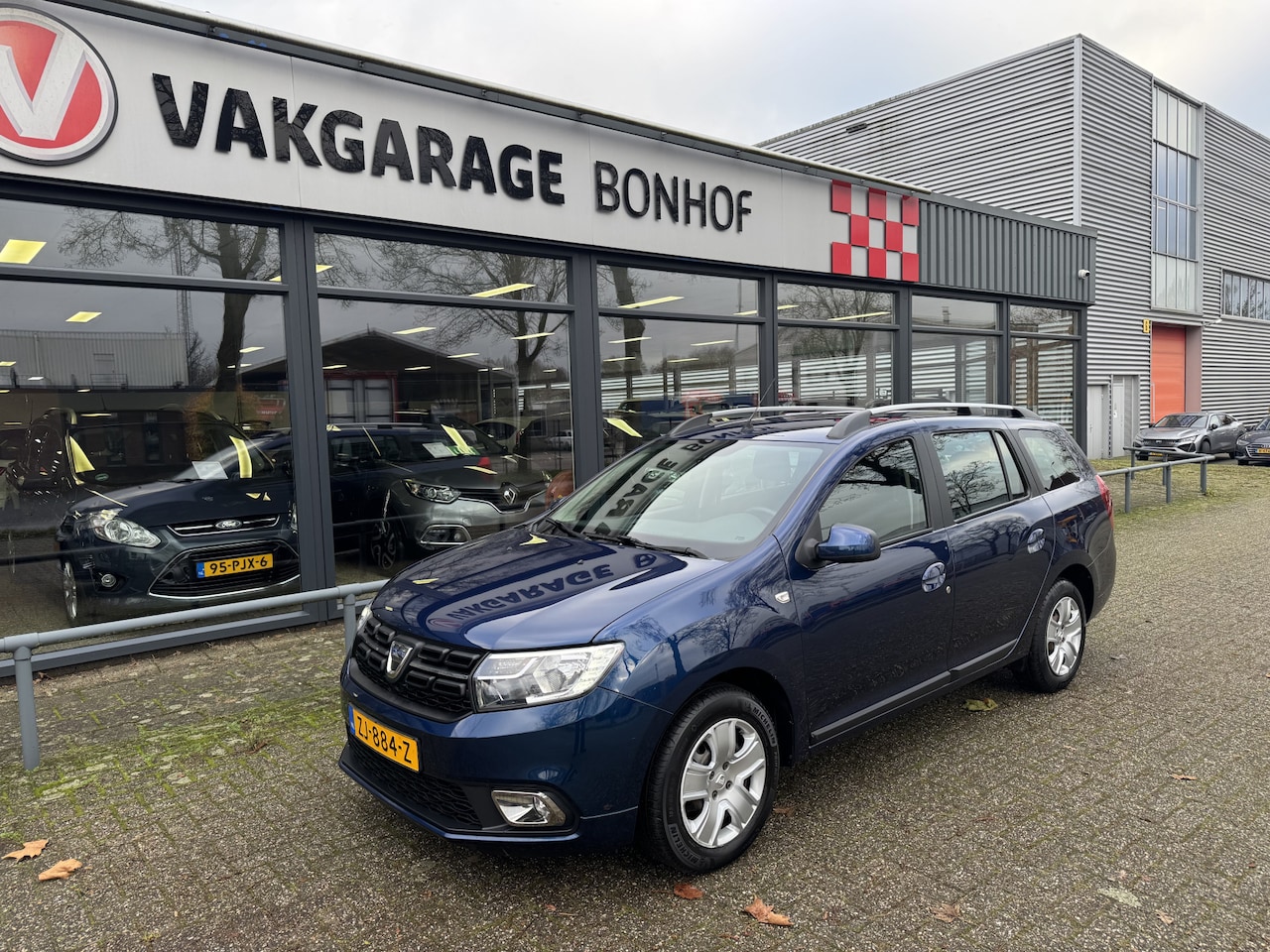 Dacia Logan MCV - 0.9 TCe Laureate AUTOMAAT-CAMERA-AIRCO-CRUISE - AutoWereld.nl
