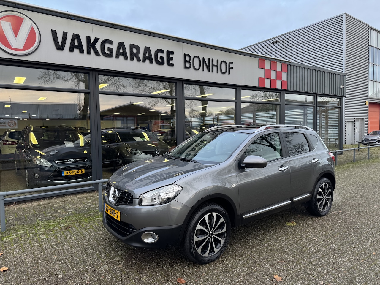Nissan Qashqai - 1.6 Connect Edition CLIMA-TREKHAAK-DAK - AutoWereld.nl