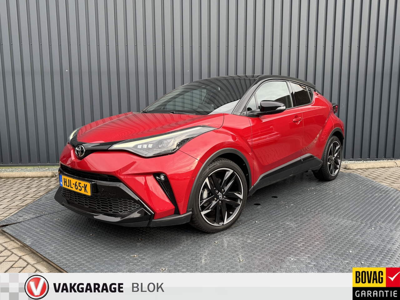 Toyota C-HR - 1.8 Hybrid GR-Sport | Dodehoek sensoren | Stoel & Stuur verw. | 19'' | Prijs Rijklaar!! - AutoWereld.nl